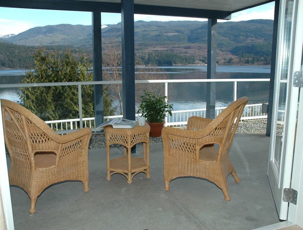 At The Shore Bed And Breakfast Sechelt Exterior foto