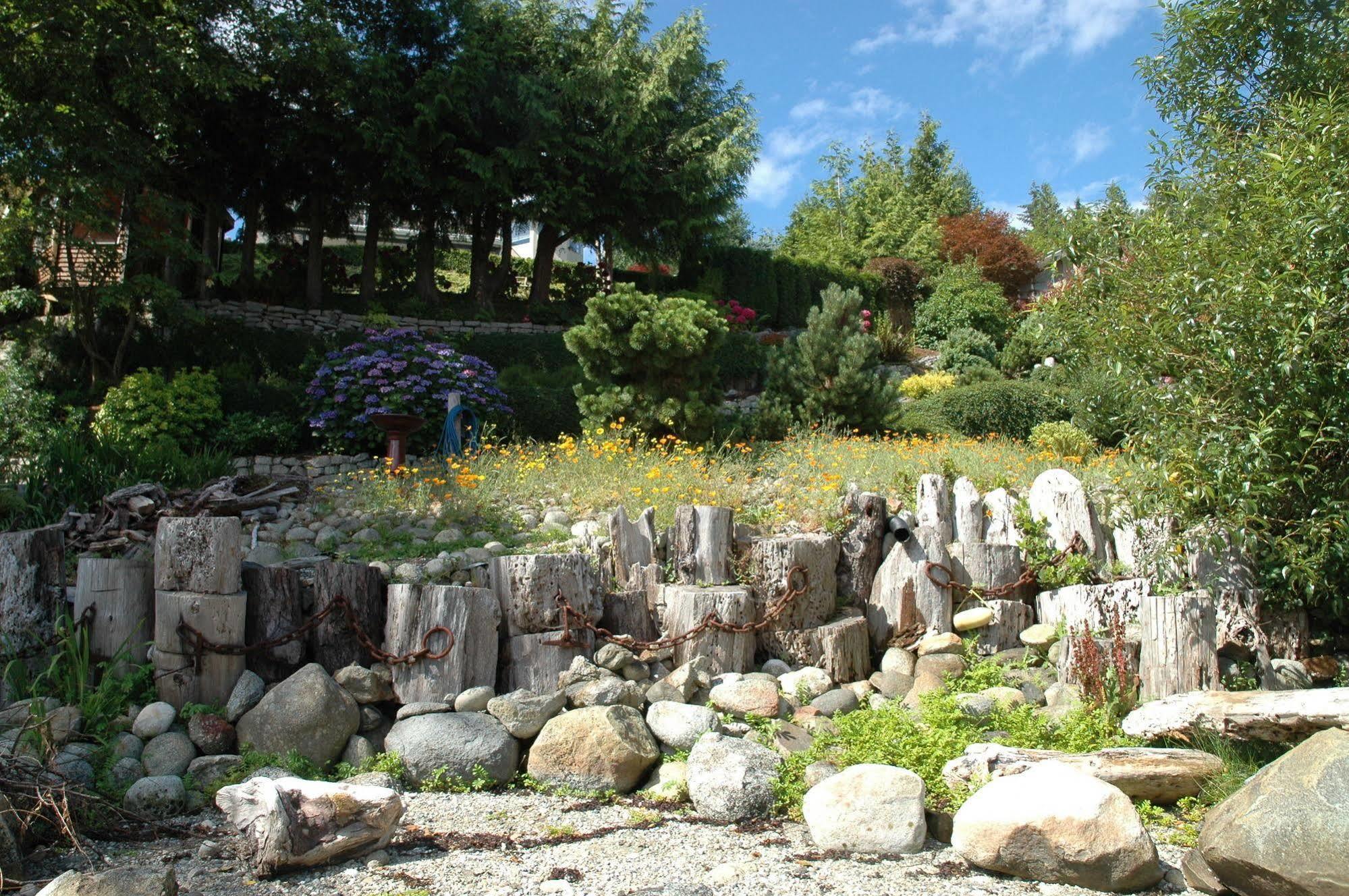 At The Shore Bed And Breakfast Sechelt Exterior foto